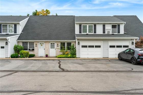 3300 State Route, Townhouse